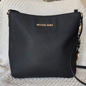 Michael Kors Jet Set Saffiano Leather Messenger Bag